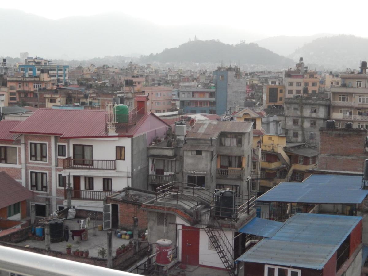 Shine Homestay Famille Francophone - Shine Home And Apartment Kathmandu Exterior photo