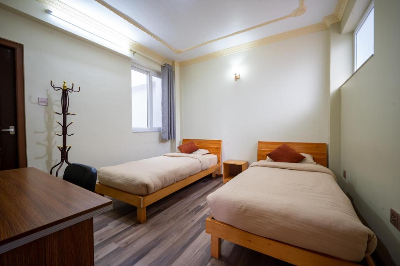 Shine Homestay Famille Francophone - Shine Home And Apartment Kathmandu Exterior photo