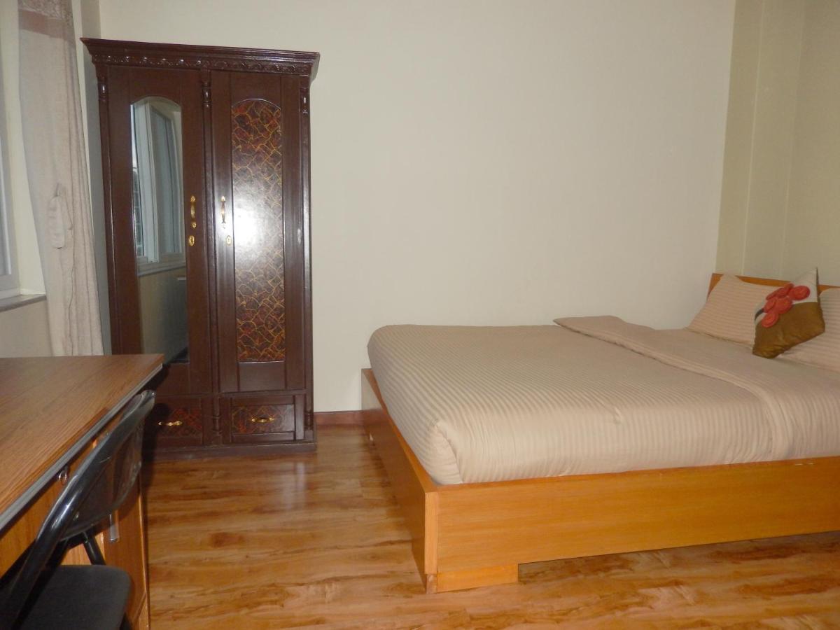Shine Homestay Famille Francophone - Shine Home And Apartment Kathmandu Exterior photo