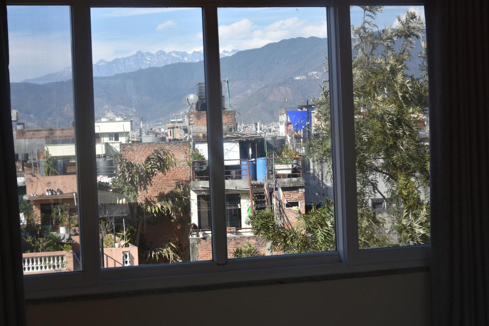 Shine Homestay Famille Francophone - Shine Home And Apartment Kathmandu Exterior photo