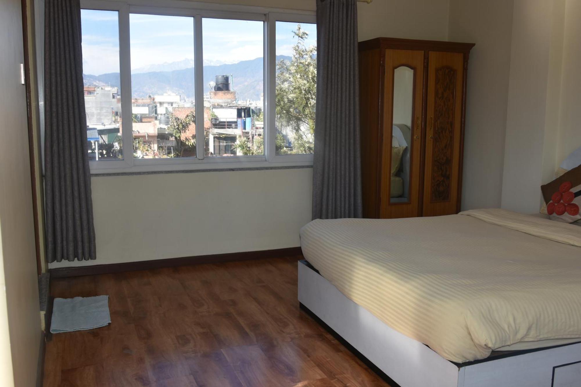 Shine Homestay Famille Francophone - Shine Home And Apartment Kathmandu Exterior photo