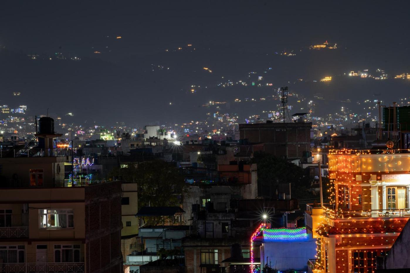 Shine Homestay Famille Francophone - Shine Home And Apartment Kathmandu Exterior photo