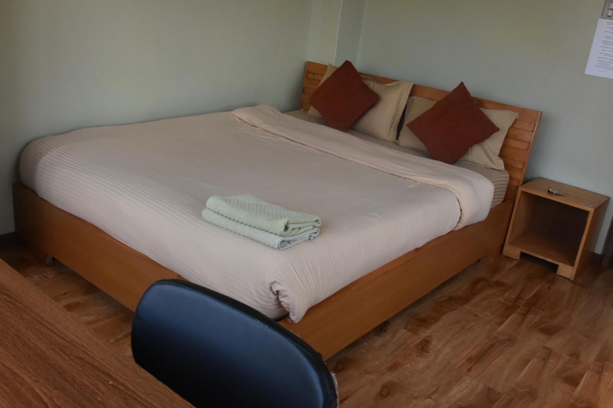 Shine Homestay Famille Francophone - Shine Home And Apartment Kathmandu Exterior photo