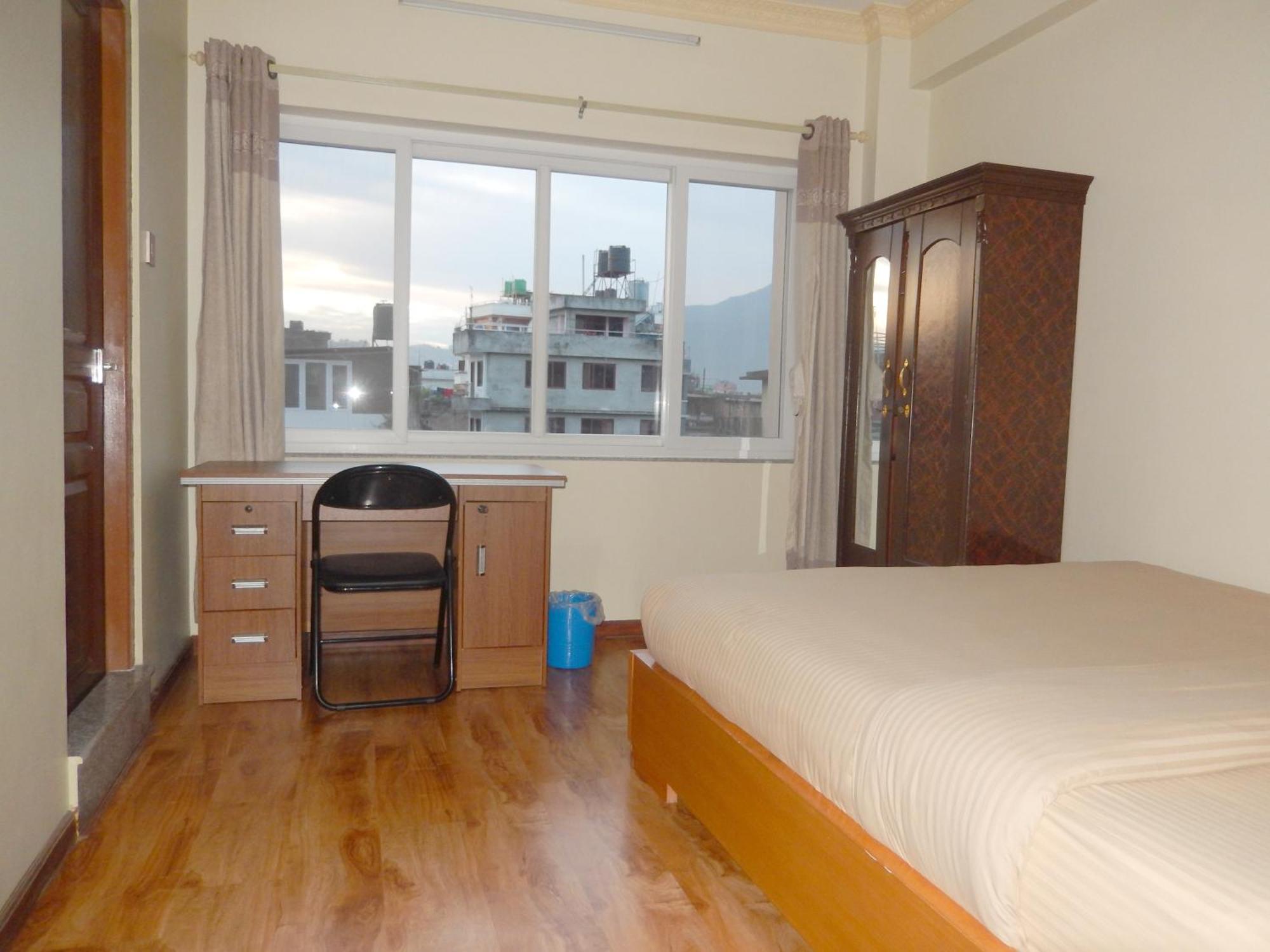 Shine Homestay Famille Francophone - Shine Home And Apartment Kathmandu Exterior photo