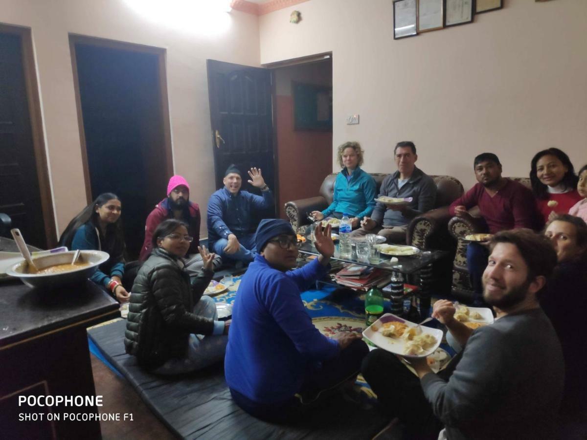 Shine Homestay Famille Francophone - Shine Home And Apartment Kathmandu Exterior photo