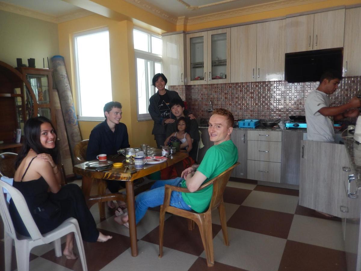 Shine Homestay Famille Francophone - Shine Home And Apartment Kathmandu Exterior photo